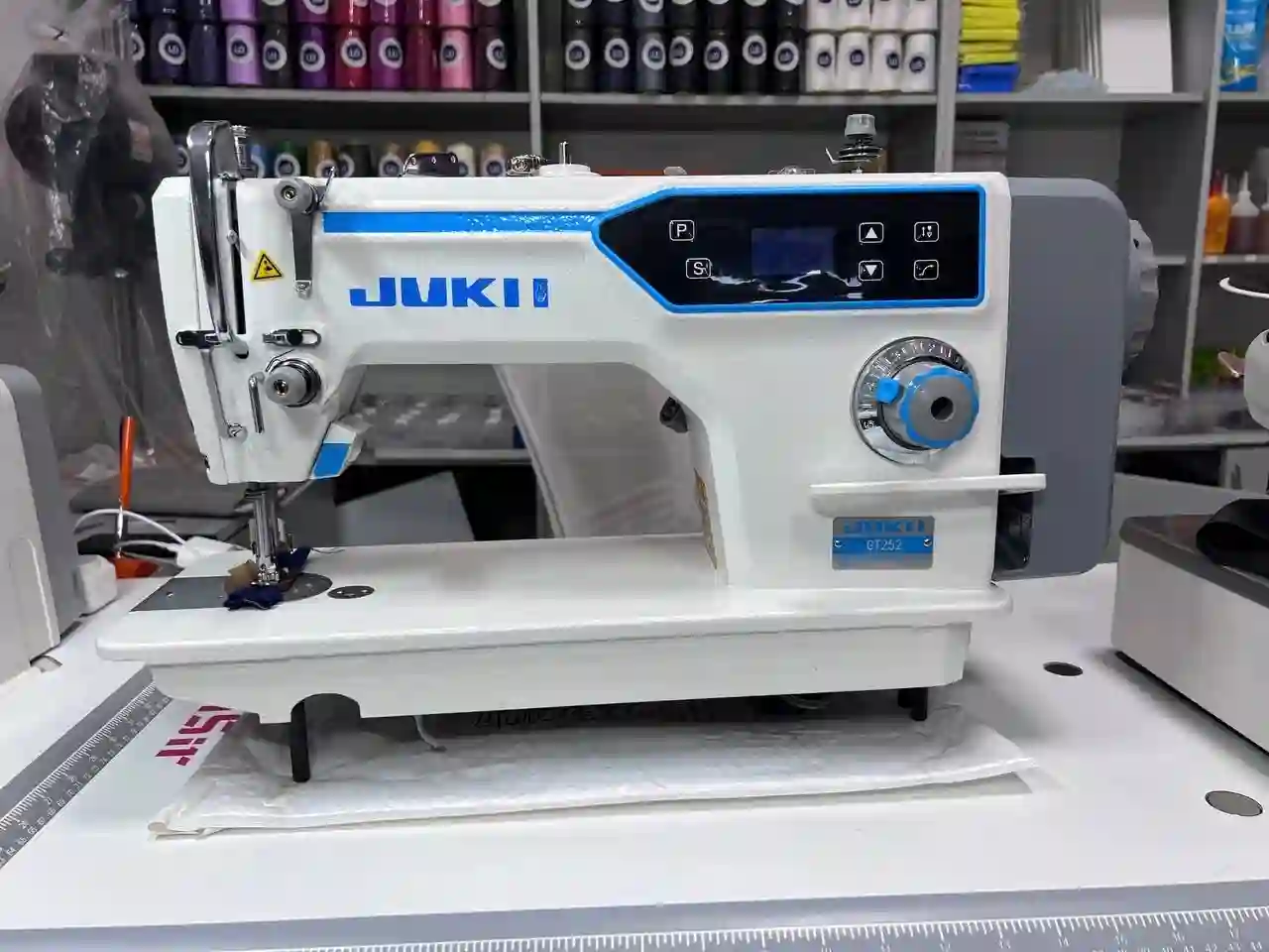Мошинаи Дузандаги JUKII GT252 