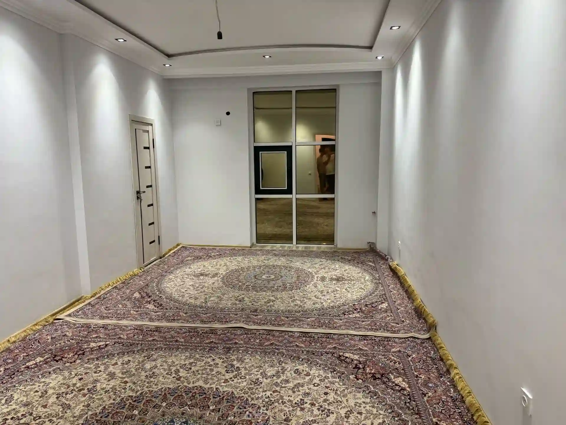 2-к квартира, 3 этаж, 50 м², фирдавси