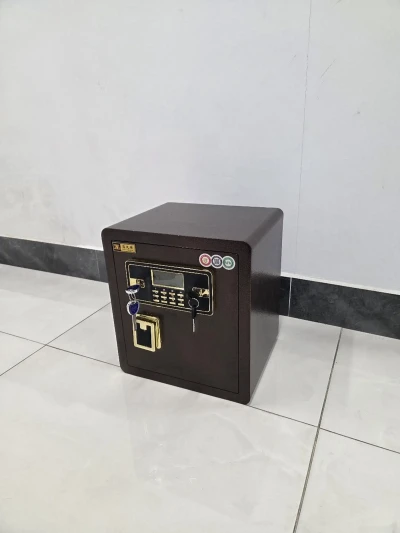Сейф электронный