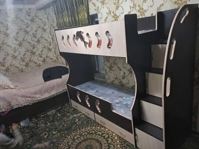 Двухъярусная кровать