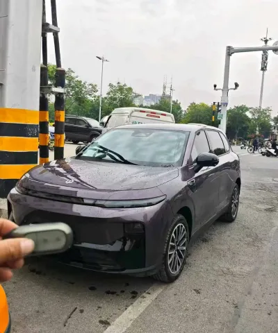Leapmotor B10, 2025